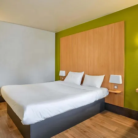 מלון B&B Hotel Herblay 2*
