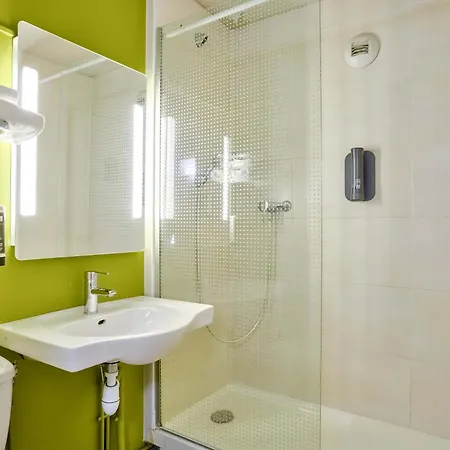 B&B Hotel Herblay מלון הרבלאי