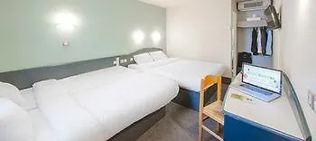 B&B Hotel Herblay Отель 2*