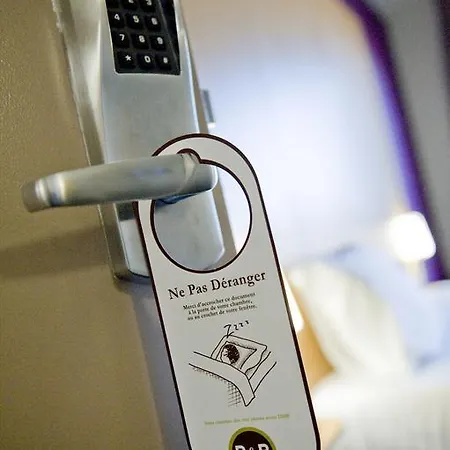 B&B Hotel Herblay מלון הרבלאי