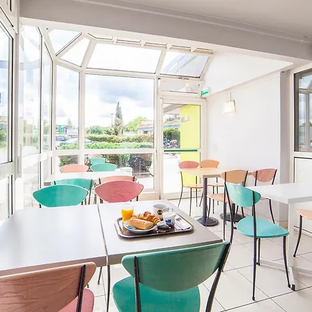 מלון B&B Hotel Herblay הרבלאי