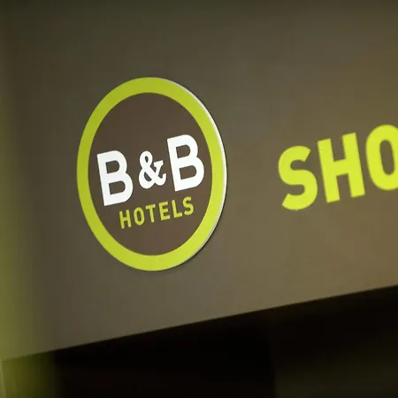 B&B Hotel Herblay 2* הרבלאי