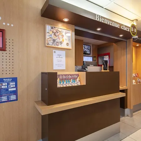 B&B Hotel Herblay Отель
