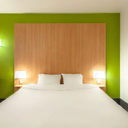 B&B Hotel Herblay Hotel