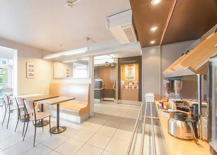 B&B Hotel Herblay 2*