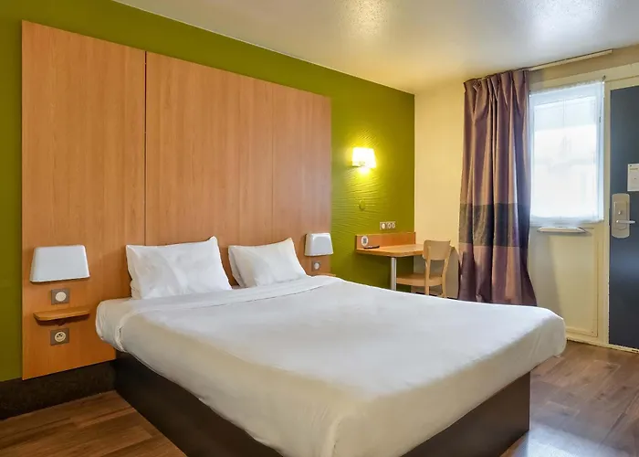 B&B Hotel Herblay Hotel 2*