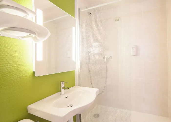 B&B Hotel Herblay Отель