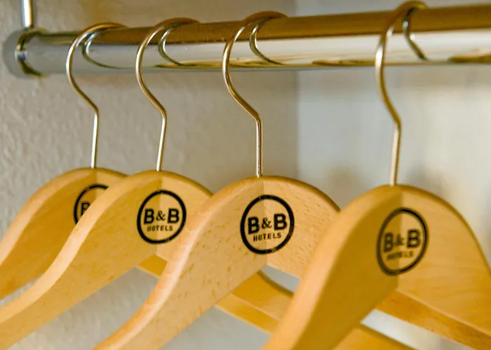 B&B Hotel Herblay 2*