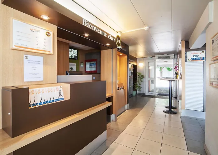 Отель B&B Hotel Herblay Эрбле