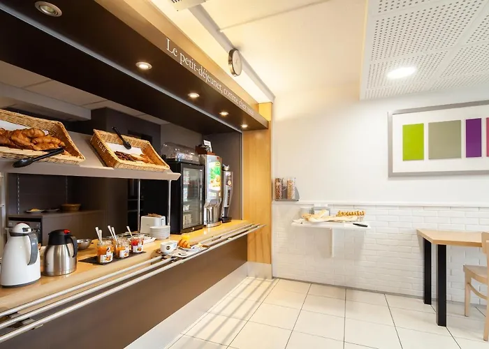 B&B Hotel Herblay Эрбле